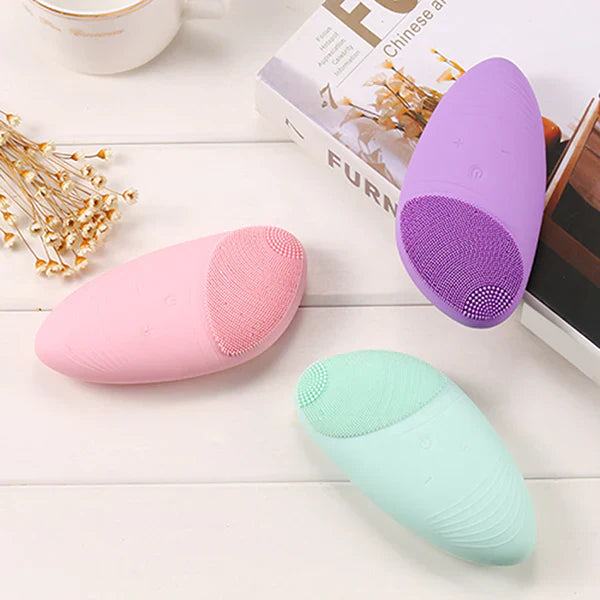 ULTRA FACIAL CLEANSING BRUSH (RECHARGABLE)