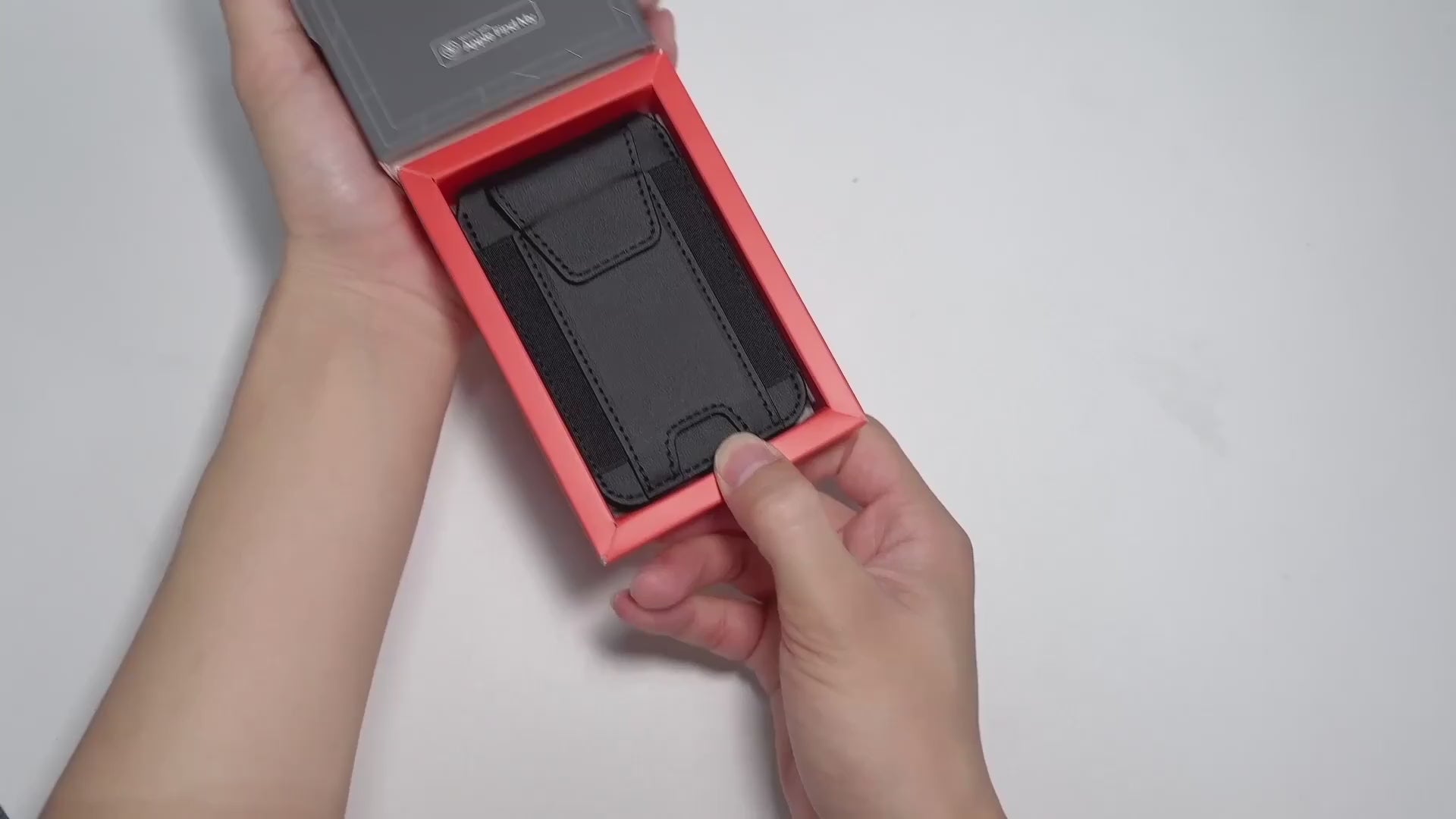 tracker wallet　Btype Amazon.com: Wallet Tracker Card with Apple Find My[Apple MFi